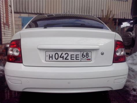 Задние фонари — Lada Приора хэтчбек, 1,6 л, 2012 года | фотография | DRIVE2