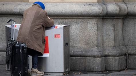 Armut In Deutschland Mehr Als Jeder F Nfte Bedroht Stern De