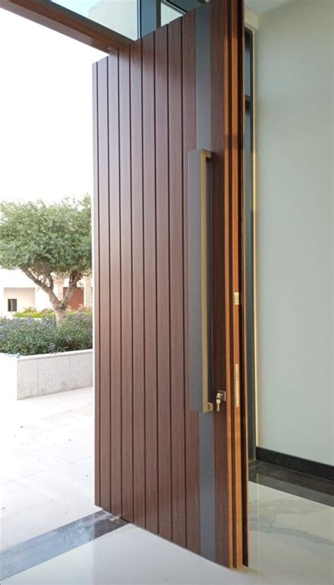 Top 10 modern entrance doors that will give your home a sophisticated ...