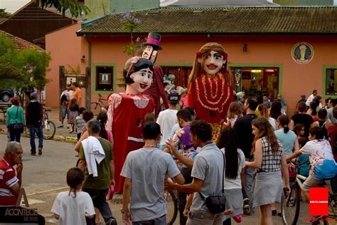 Mais De Anos Bloco Do Z Pereira Atra O Em S O Bento Do