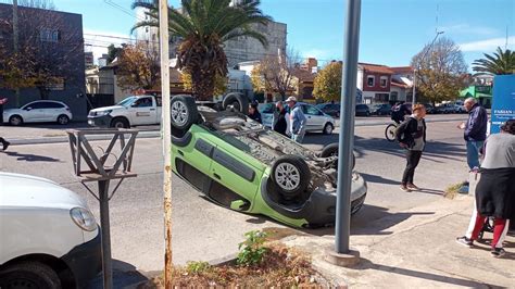 Triple Choque Y Vuelco En Plena Avenida Del Valle Canal Verte