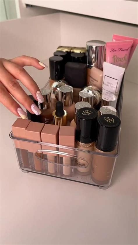 Make up Organizer Ideas | Makeup essentials, Makeup organization ...