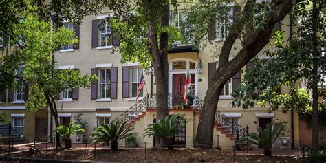 The Eliza Thompson House - Historic Boutique Hotel in Downtown Savannah