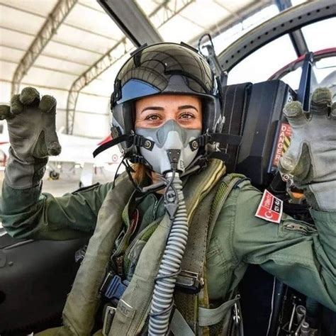 Tuaf Nf 5b Pilot Turkey Donne Militari Aerei Militari Militari