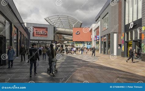 Shopping Mall in Basingstoke Town Centre, England, UK Editorial Photography - Image of city ...