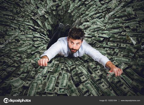 Фото Год Денег – Telegraph