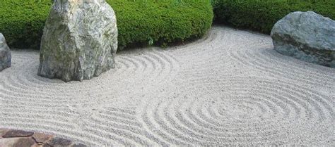zen sand garden ideas    sharonsable