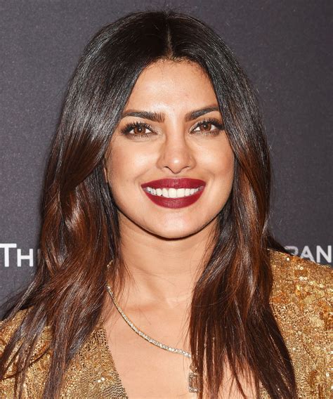 Priyanka Chopra Always Wears These 5 Beauty Trends — And No One Has Noticed Priyanka Chopra Hair