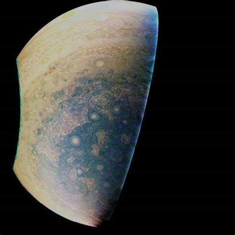 25 Jupiter Pictures From The Juno Mission Thatll Leave You In Awe