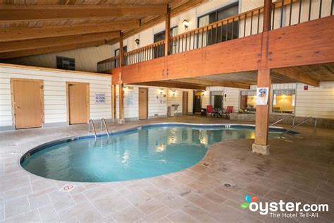 Days Inn & Suites by Wyndham Wisconsin Dells - The Indoor Pool at the ...