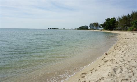 Pantai Blebak Jepara Daya Tarik Kegiatan Piknik Lokasi Harga