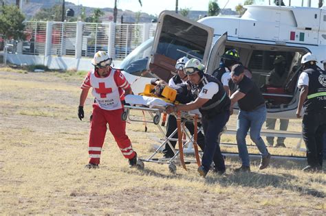 Trasladan vía aérea a menor embarazada desde Mezquital para atención