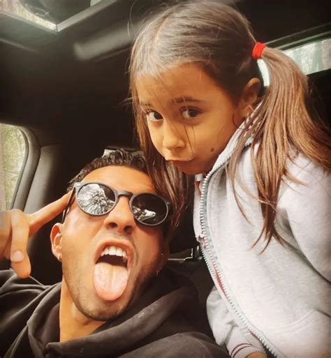 Matías Defederico Se Mostró Junto A Su Hija Menor Y Recibió Un