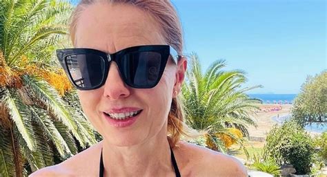 Ewa Skibińska w bikini Ma 60 lat a formę jak nastolatka Trudno w to