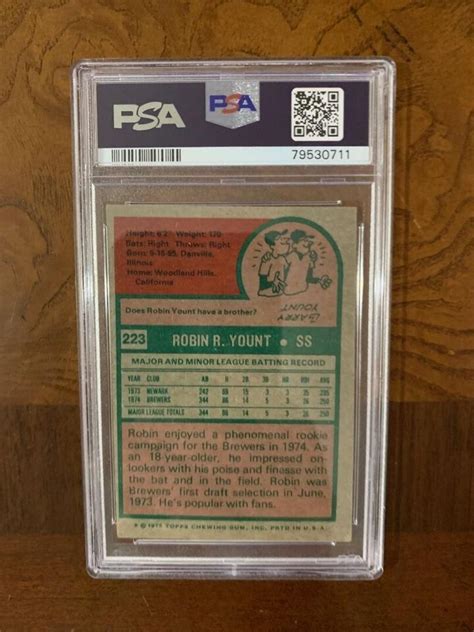 1975 Topps SIGNED Robin Yount RC 223 PSA DNA AUTO Brewers HOF ROOKIE