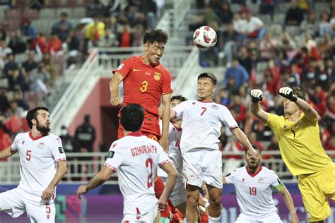 QATAR DOHA SEPAK BOLA PIALA ASIA AFC GRUP A CHINA VS TAJIKISTAN