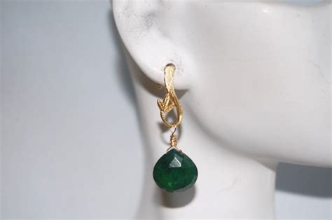 Emerald Dangle Earrings on Luulla