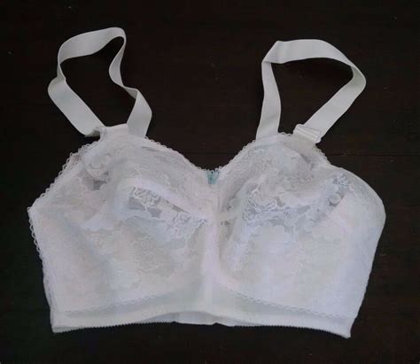 Vintage Bullet Bra Lady Cameo Coutures Figurette 30ee Custom White Lace 226 Usa Figurette