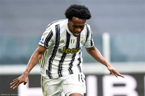 Mercato Juventus Cuadrado Sort Du Silence Sur Son Avenir