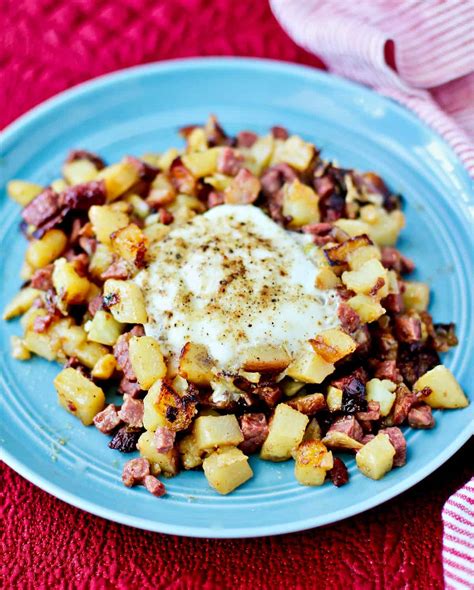 Corned Beef Hash With Yukon Gold Potatoes And Chiles Karens Kitchen Stories