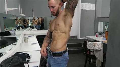 CFNM Nude Male Strippers ThisVid