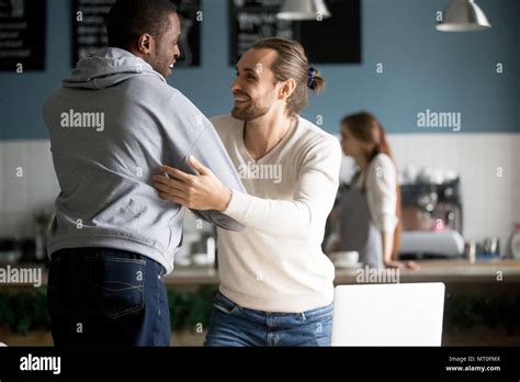 Mon pote gay Banque de photographies et dimages à haute résolution Alamy