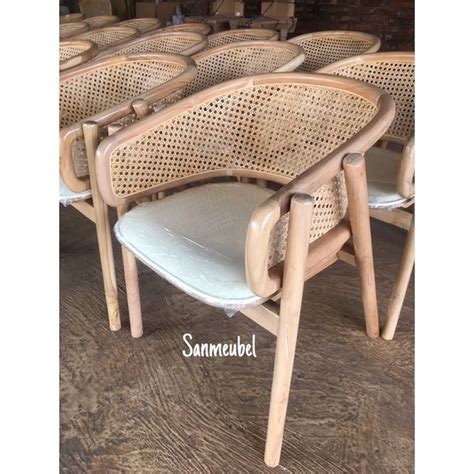 Jual Kursi Cafe Kleopatra Classic Style Kayu Jati Rotan Dan Bantalan