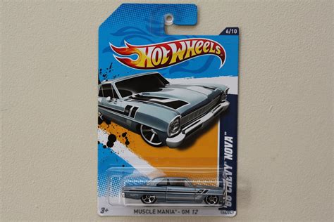 Hot Wheels 2012 Muscle Mania GM 66 Chevy Nova Silver