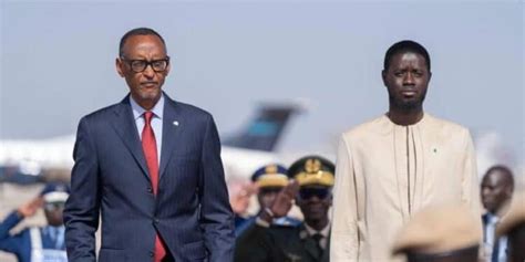 Sénégal Paul Kagame échange avec Bassirou Diomaye Faye à Dakar