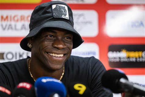 Mario Balotelli chi è la nuova fiamma età carriera e curiosità su