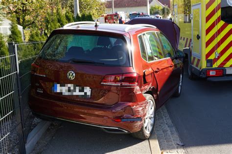 Salzenforst Fahrer Kracht Gegen VW Haut Nach Unfall Einfach Ab Und