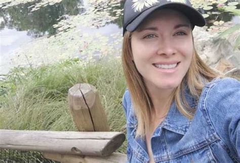 Guapa Carla Jara Se Luce En Bikini Tecache Cl