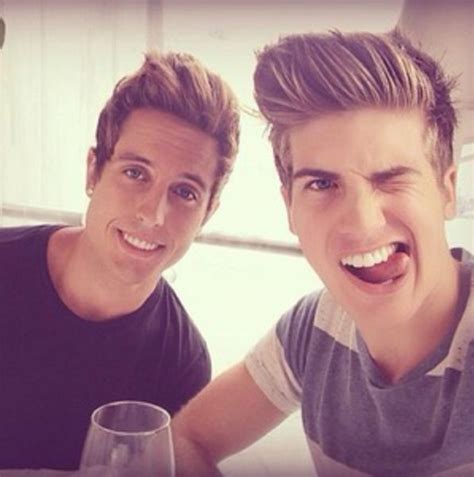 Joey Graceffa And Sawyer Hartman Joey Graceffa Famous Youtubers