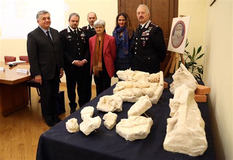 Norcia Carabinieri Recuperano Reperti Archeologici Rubati Alle