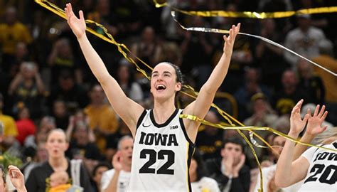 Iowa Hawkeyes’ star Caitlin Clark beats 54-year-old NCAA record – NEWS ...