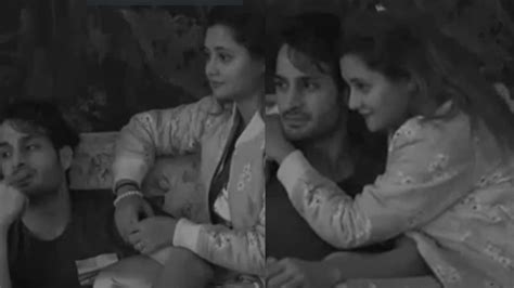 Bigg Boss 15 Is Something Brewing Between Rashami Desai And Umar Riaz