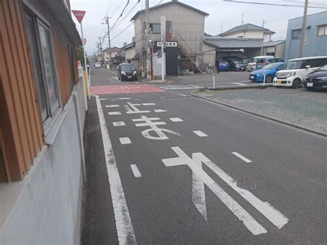 住宅街の見通し悪い交差点 軽乗用車と出合い頭に衝突 原付バイクの女性（72）死亡 Tbs News Dig フォトギャラリー