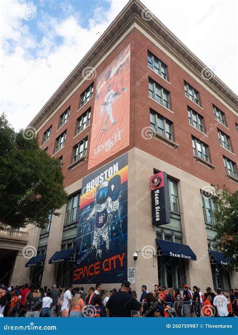 Astro Fans Outside the Team Store at Minute Maid Stadium after the 2022