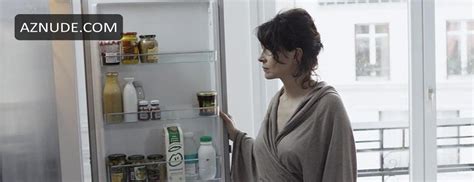 Elles Nude Scenes Aznude