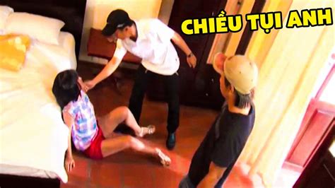 Gay C N Thanh Ni N L N V O Ph Ng Thi U N Th C Hi N X U Gi A Ban Ng Y Phim T M L X