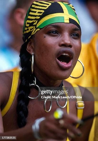 Argentina v Jamaica - World Cup 1998, Female Jamaica fan cheers. News ...