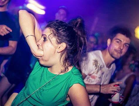 40 Times People Managed To Capture The Chaos Of Nightclubbing In ...