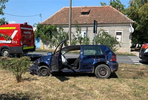 Impact Intre Doua Masini Langa Timisoara Una S A Infipt Intr Un Cap De