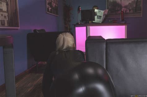 Bridgette B The Butt Plug Burglar Image Porn Pic