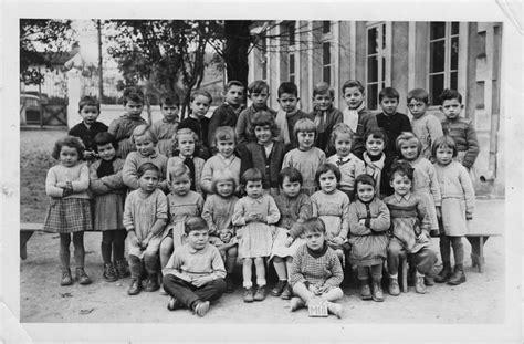 Photo De Classe Ce De Ecole J De Grailly Port D Envaux