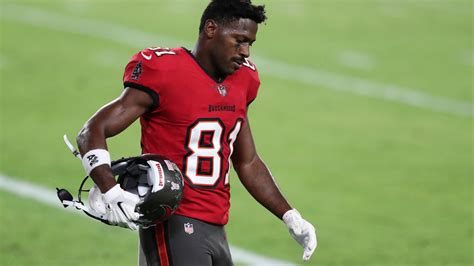 Antonio Brown Kicked Off Tampa Bay Buccaneers After Shirtless Exit