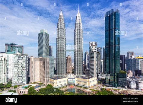 Petronas Twin Towers skyscrapers KLCC skyline landmark in Kuala Lumpur ...