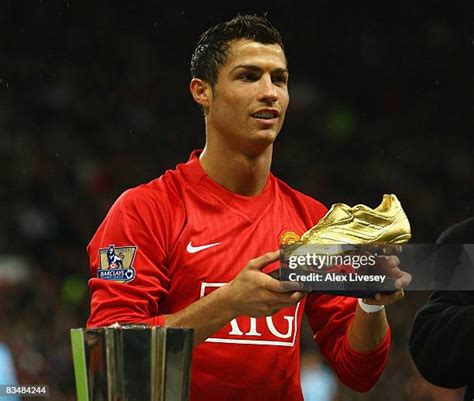 246 Cristiano Ronaldo Golden Boot Photos & High Res Pictures - Getty Images