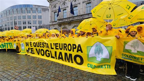 Coldiretti Piemonte In Piazza A Bruxelles Per Stop Burocrazia E Misure