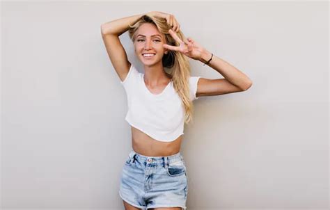 Wallpaper girl shorts blonde cute adorable tank top for mobile and desktop section девушки